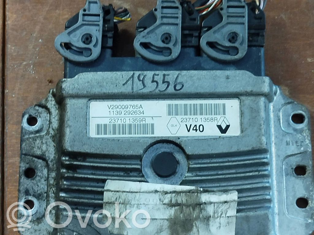 Renault Megane III Engine control unit/module 