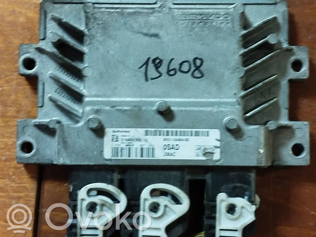 Engine control unit/module   8V2112A650SD,S180047002D