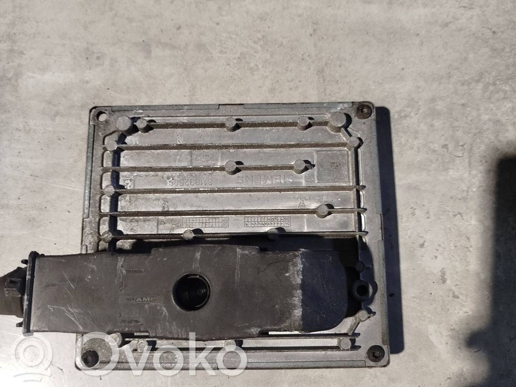 Ford Focus Engine control unit/module 