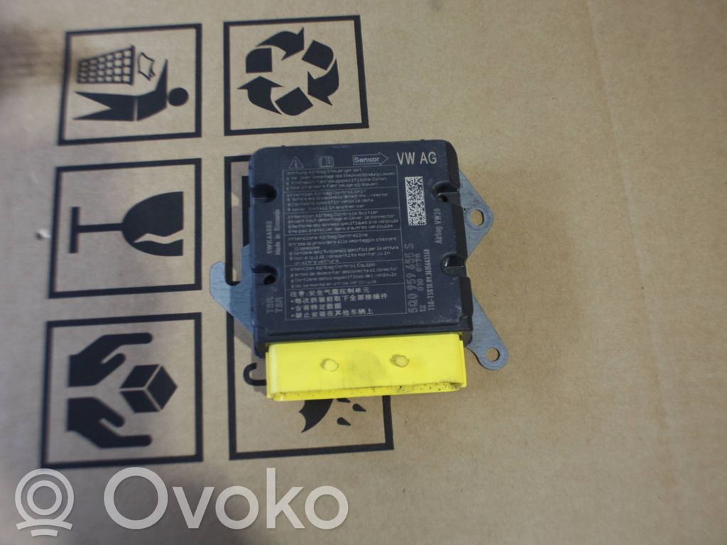 Volkswagen Golf SportWagen Airbag control unit/module 