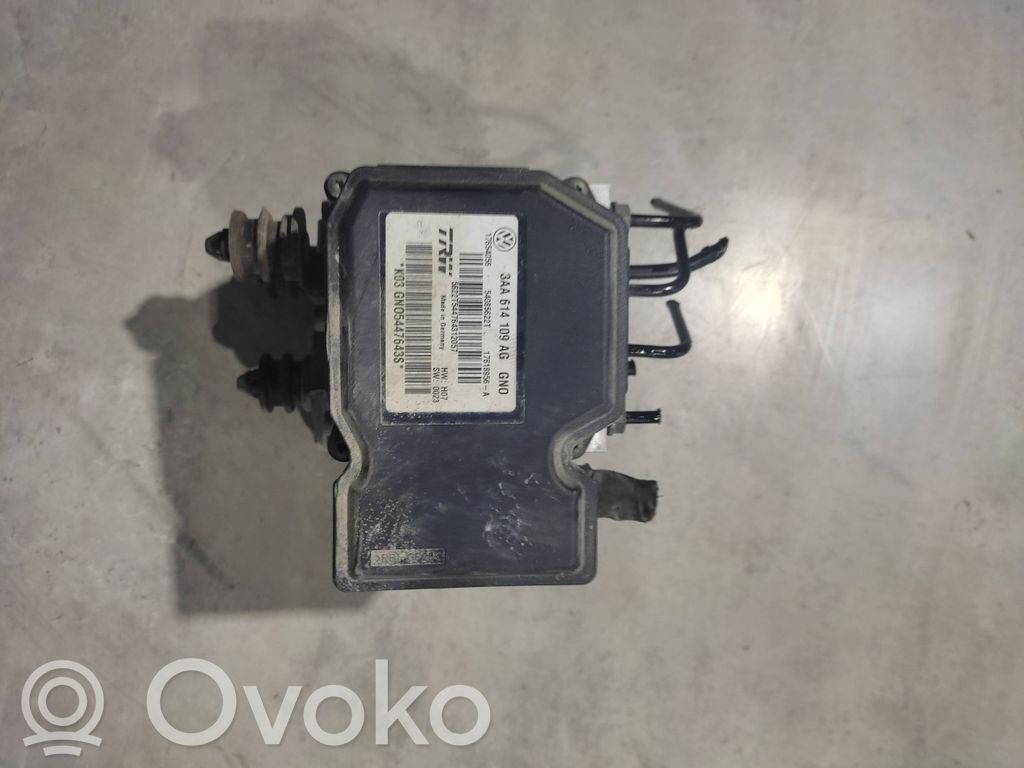 Volkswagen PASSAT B7 ABS-pumppu 