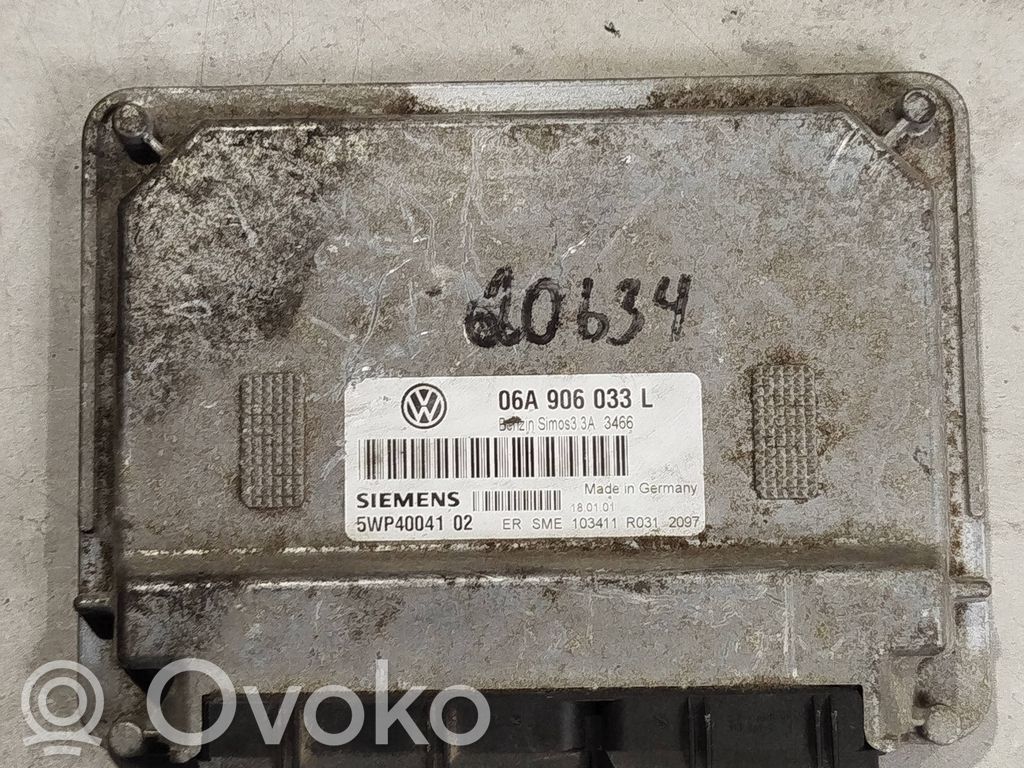 Engine control unit/module   06A906033L,5WP40041