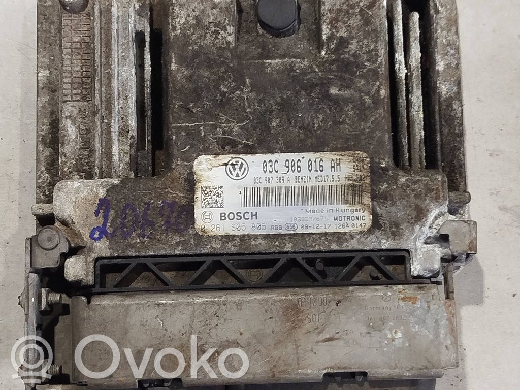 Volkswagen Golf VI Engine control unit/module 