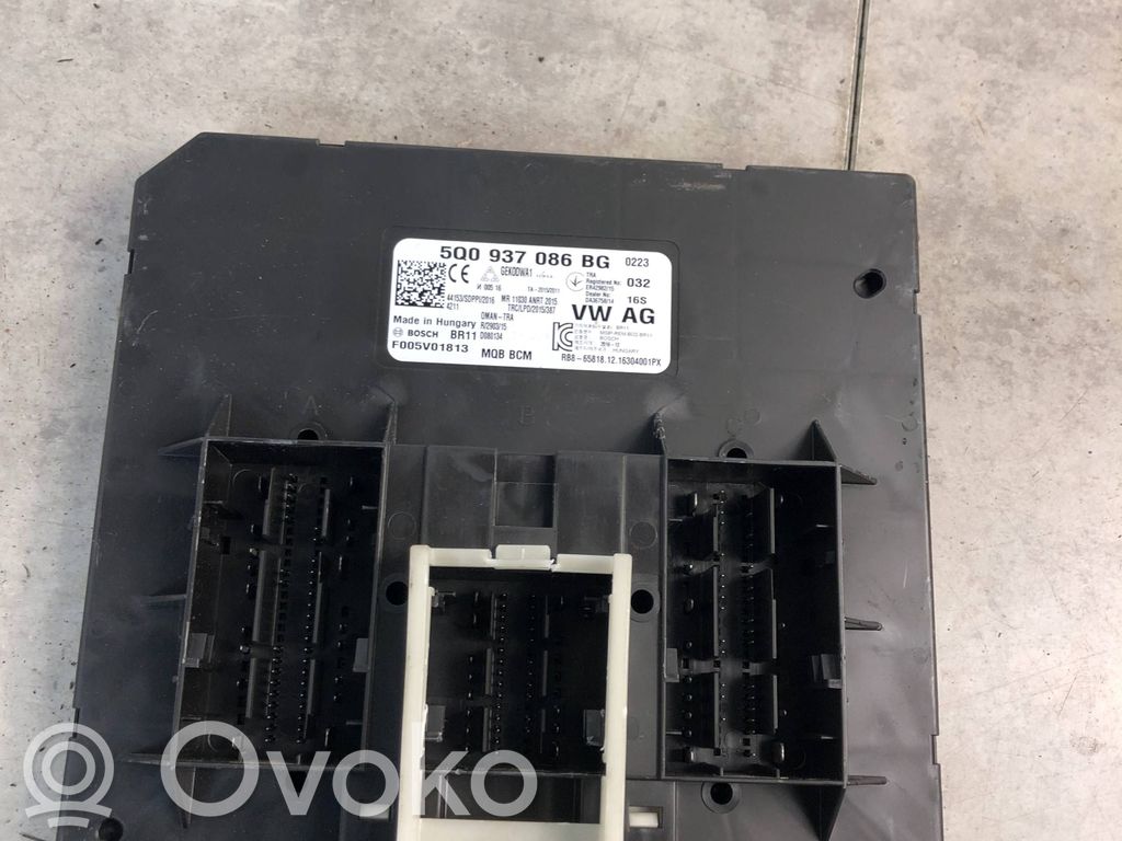 Volkswagen PASSAT B8 Comfort/convenience module 
