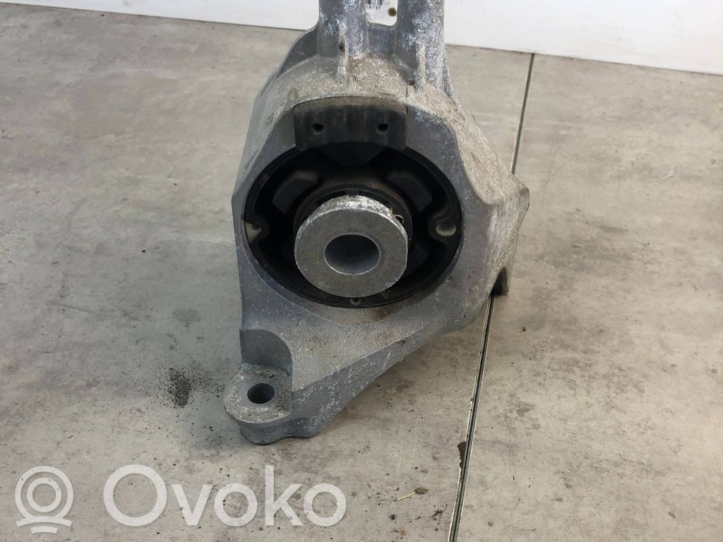 BMW i4 Engine mount bracket 