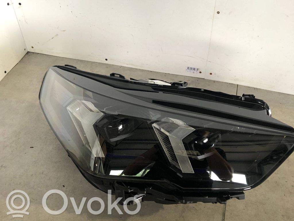 Headlight/headlamp   5A77EC8,5A77EC806,1EX2962