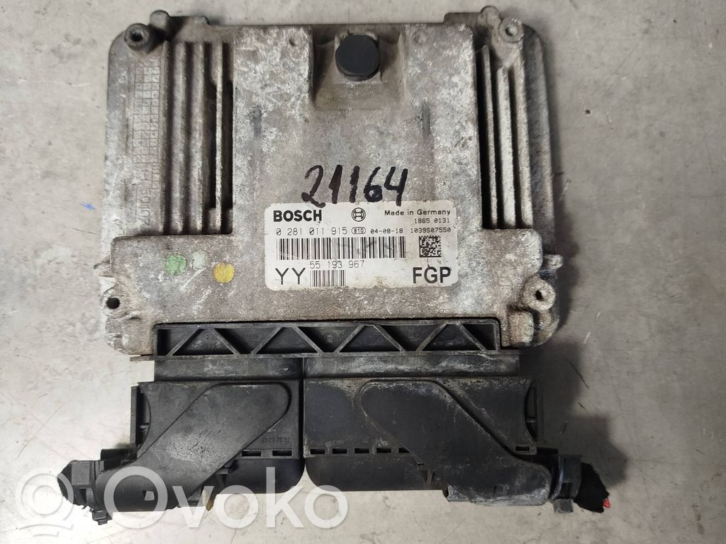 Opel Vectra C Engine control unit/module 