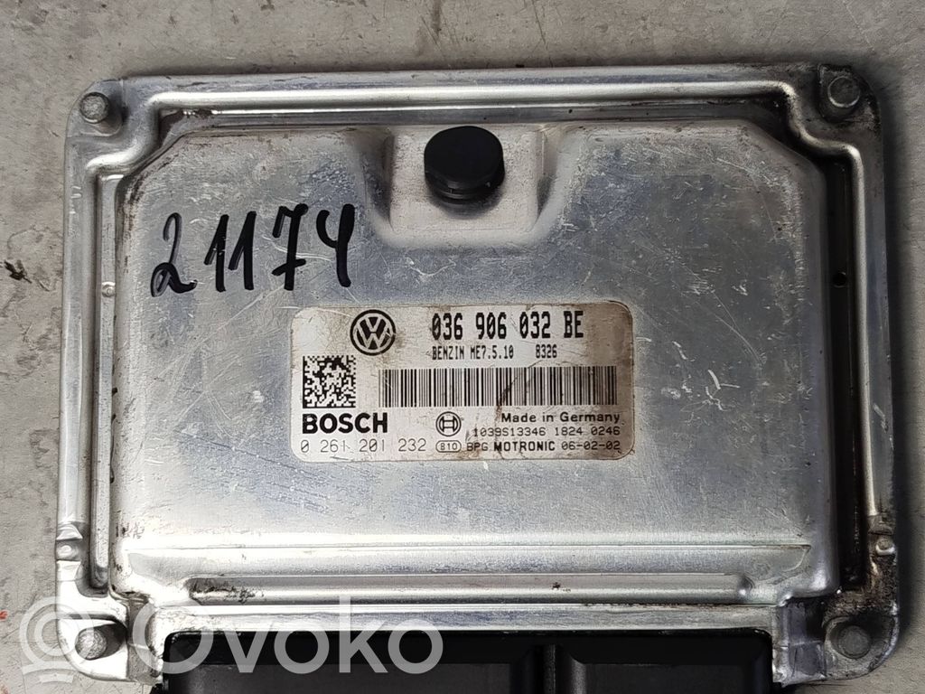 Volkswagen Golf V Engine control unit/module 