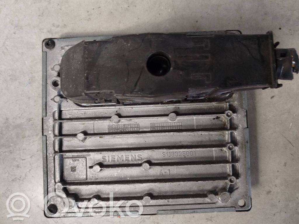 Ford Focus C-MAX Engine control unit/module 