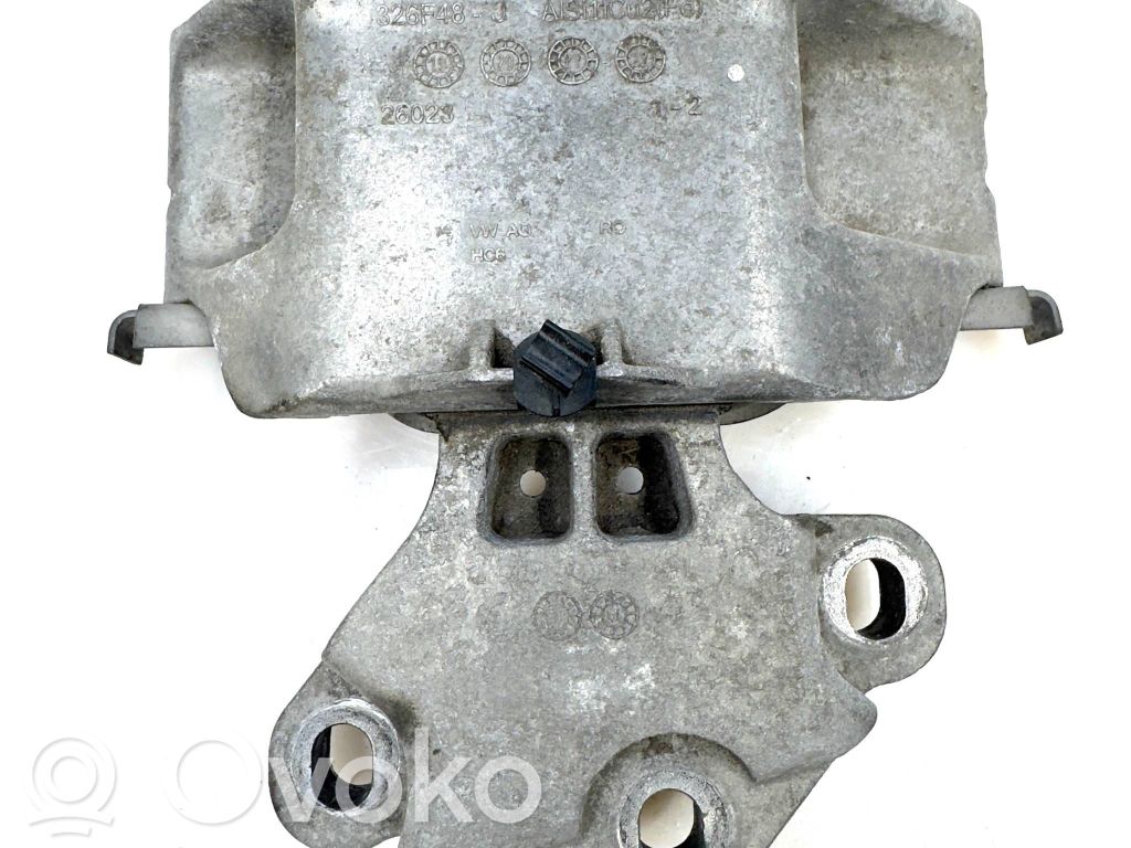 Volkswagen Crafter Engine mount bracket 