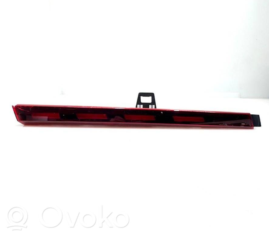 Volvo C40 Takapuskurin valo 