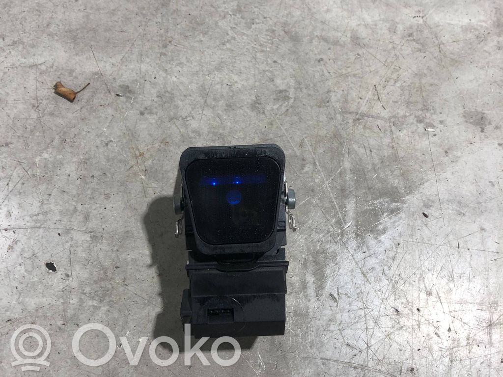 Mitsubishi Outlander Windshield/windscreen camera 