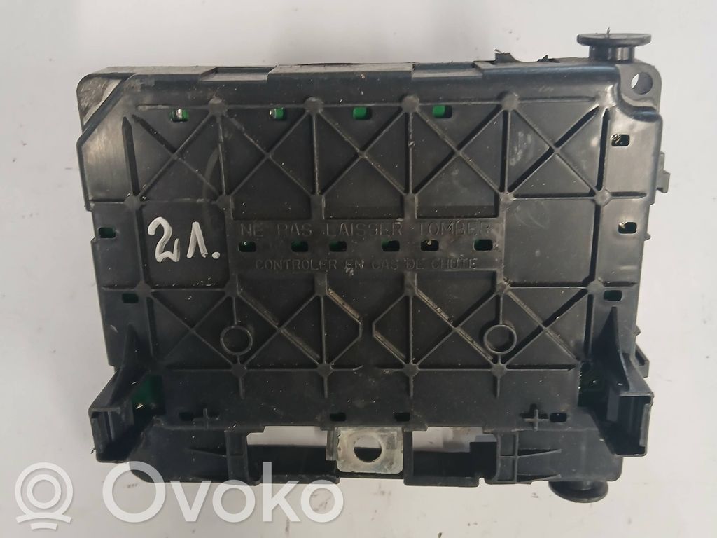 Peugeot 306 Drošinātāju bloks 