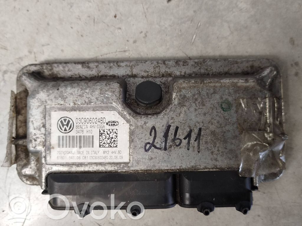 Volkswagen Golf VI Engine control unit/module 
