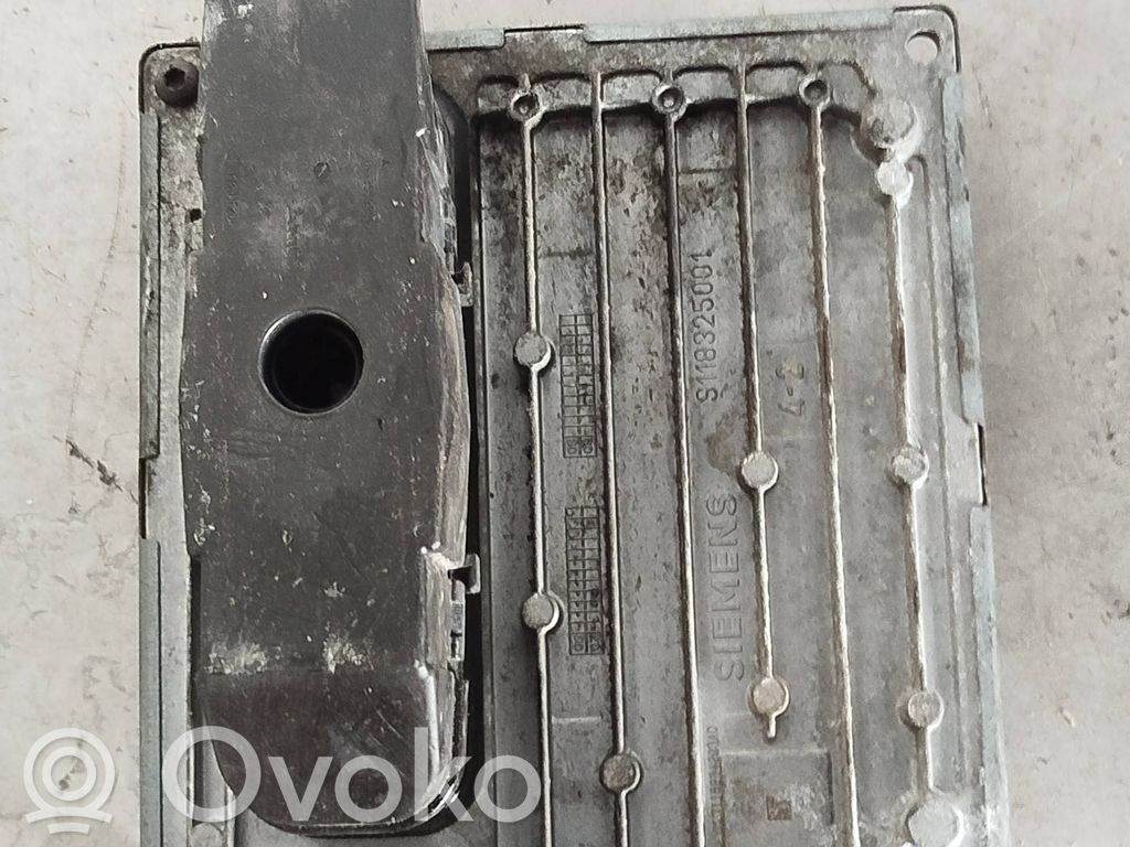 Ford Focus Engine control unit/module 