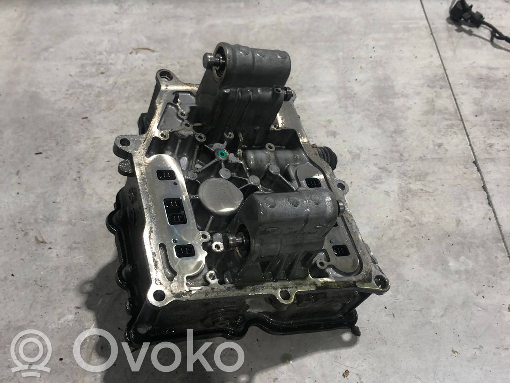 Volkswagen PASSAT B8 Sterownik hydrauliczny skrzyni biegów 
