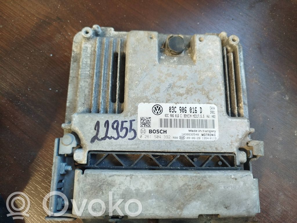 Skoda Octavia Mk2 (1Z) Engine control unit/module 