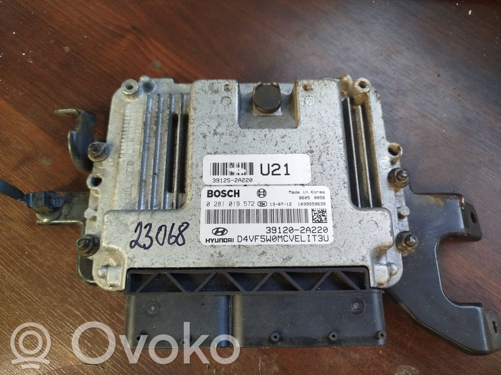Hyundai i40 Engine control unit/module 