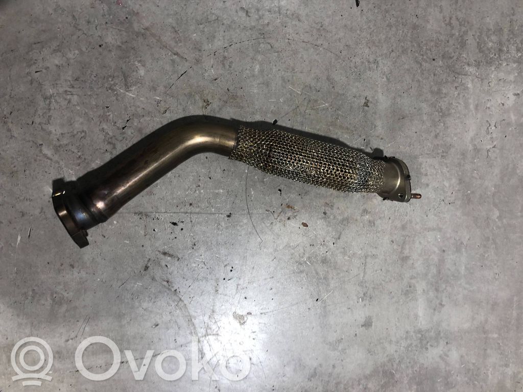 Volkswagen Touareg III Caurulīte (-es) / šļūtene (-es) 