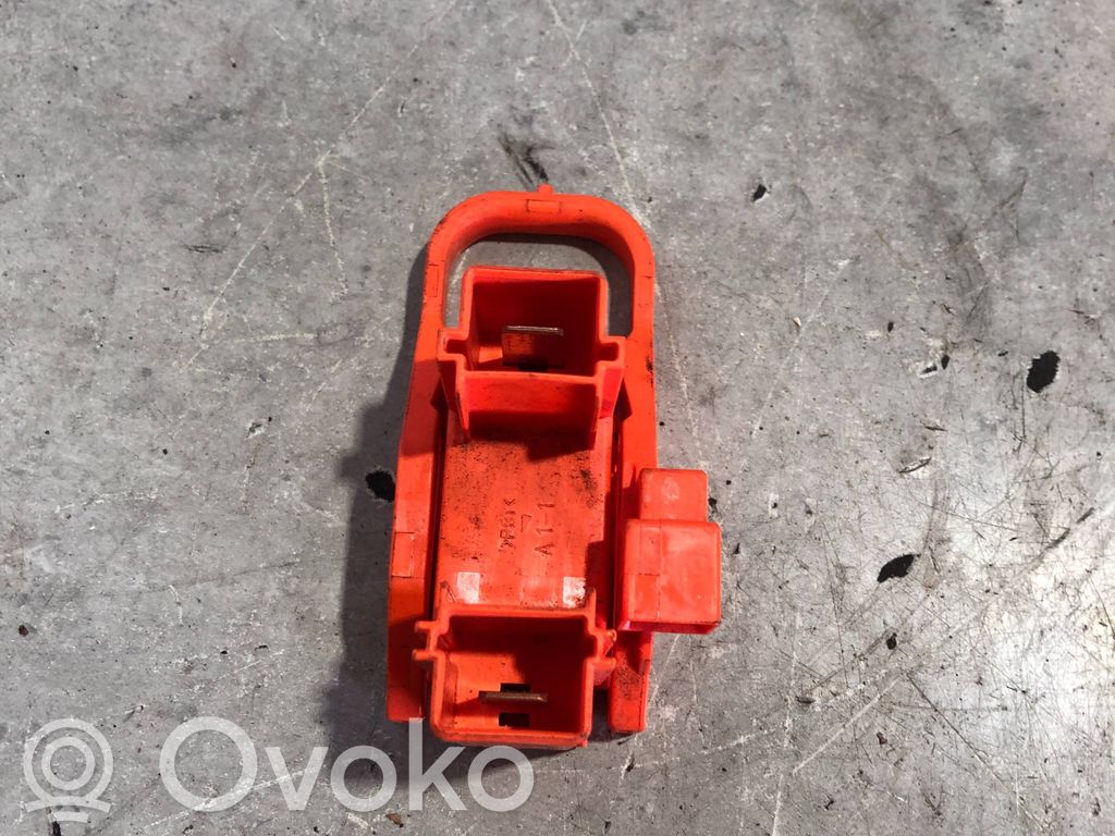 Toyota Yaris Wiązka przewodów dodatnich 