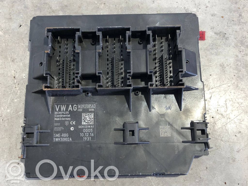 Volkswagen PASSAT B7 Módulo de confort/conveniencia 