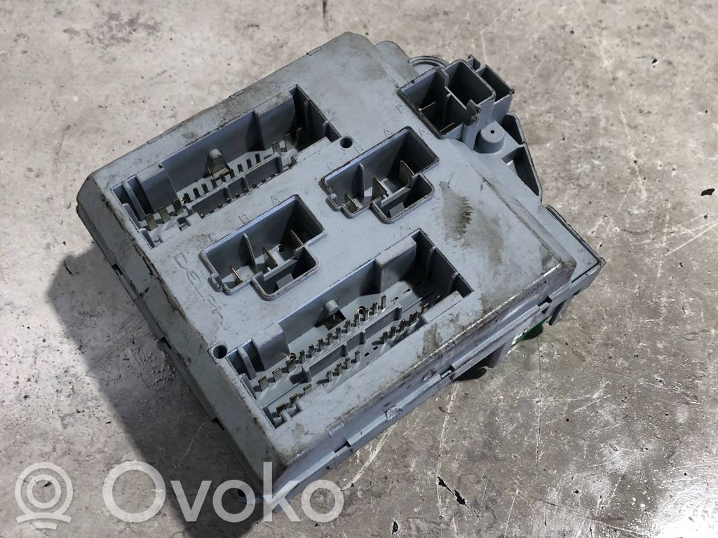 Iveco Daily 35.8 - 9 Fuse module 