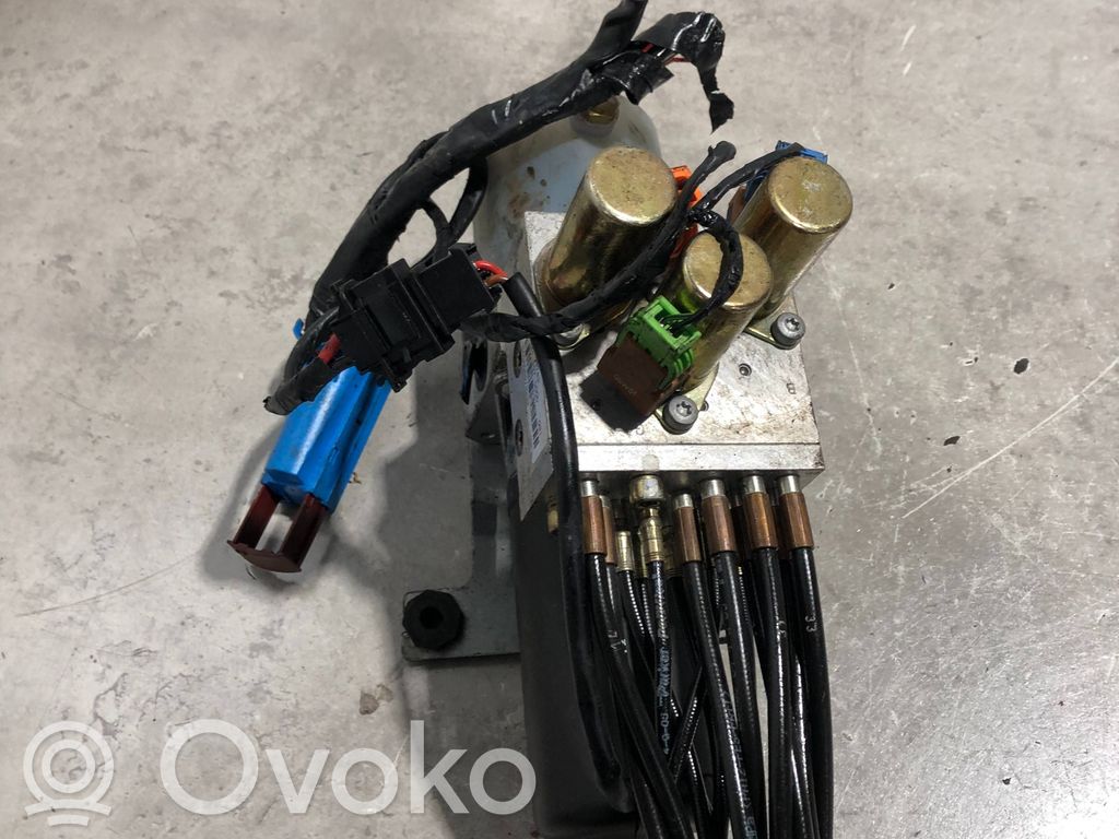 Saab 9-3 Ver2 Avattavan katon dynaaminen pääsylinteri 