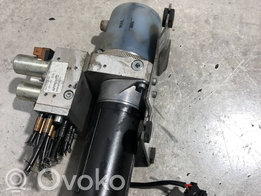 Saab 9-3 Ver1 Sähkökäyttöisen kattoluukun asennussarja 