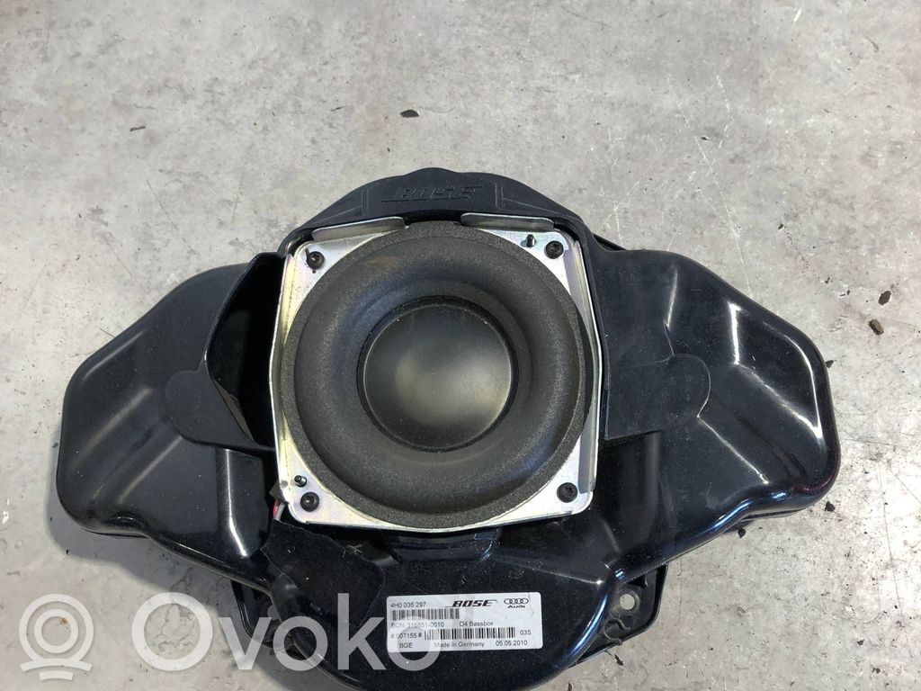 Audi A8 S8 D4 4H Subwoofer 