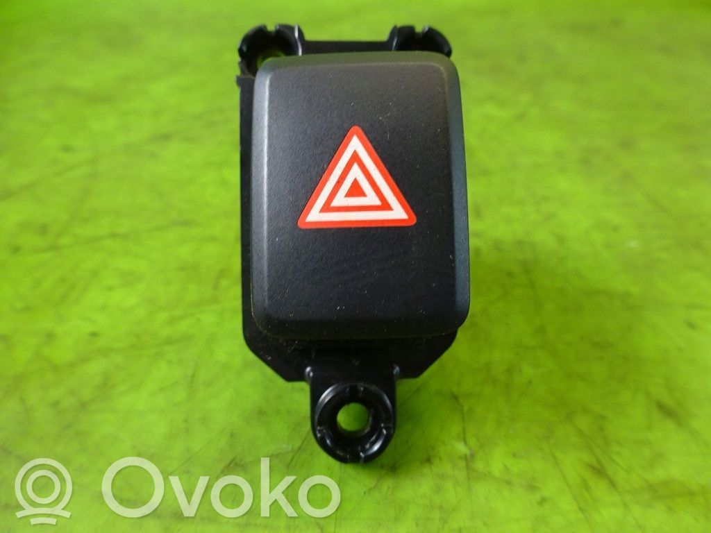 KIA Ceed Hazard light switch 