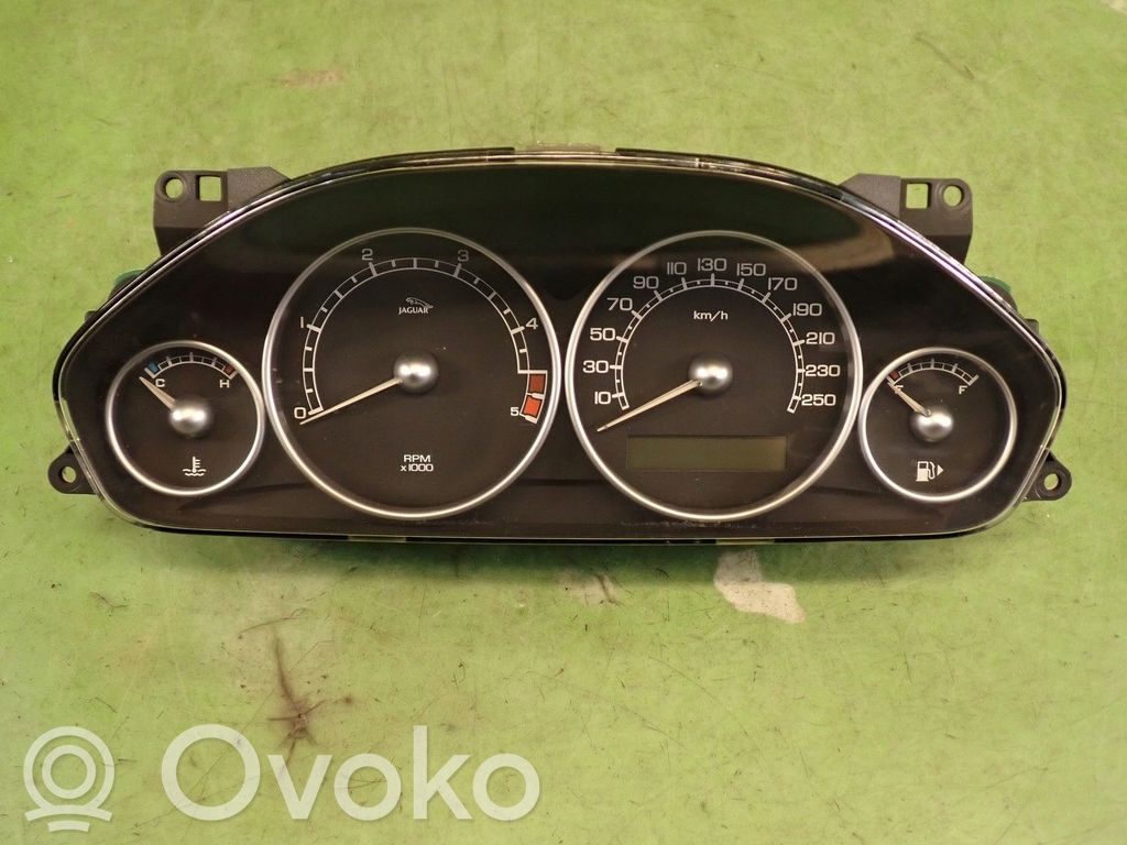 Jaguar X-Type Speedometer (instrument cluster) 