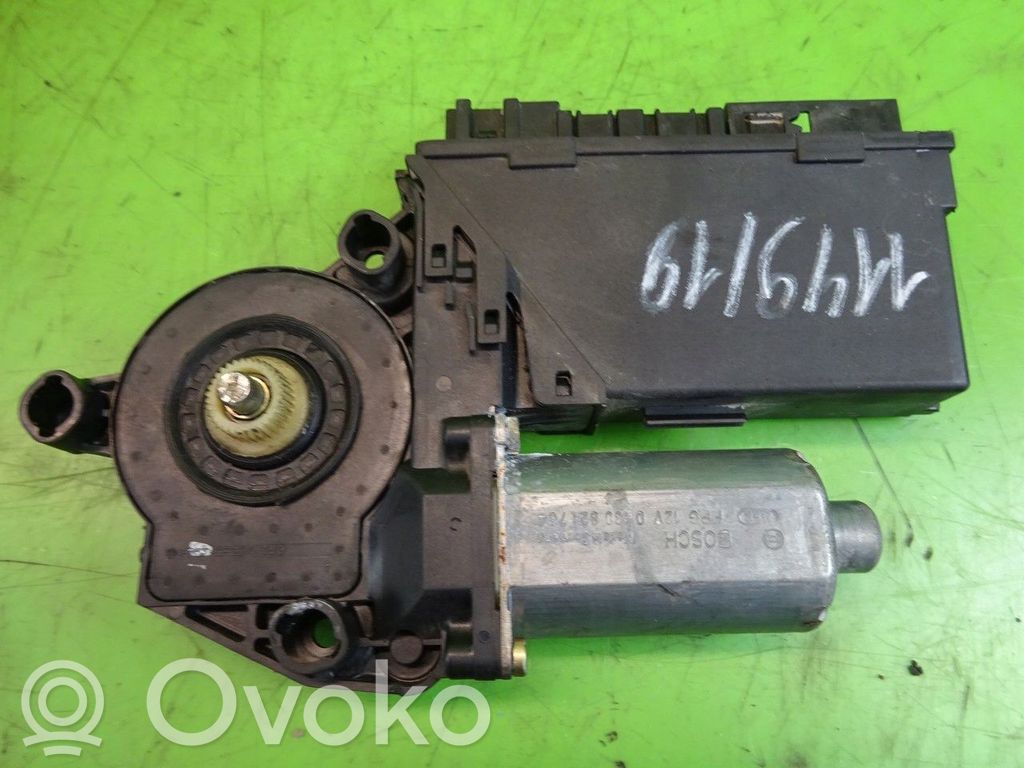 Audi A4 S4 B6 8E 8H Alzacristalli della portiera anteriore con motorino 