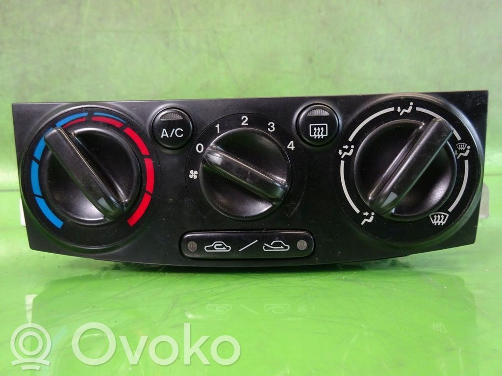 Mazda MPV II LW Climate control/heater control trim 
