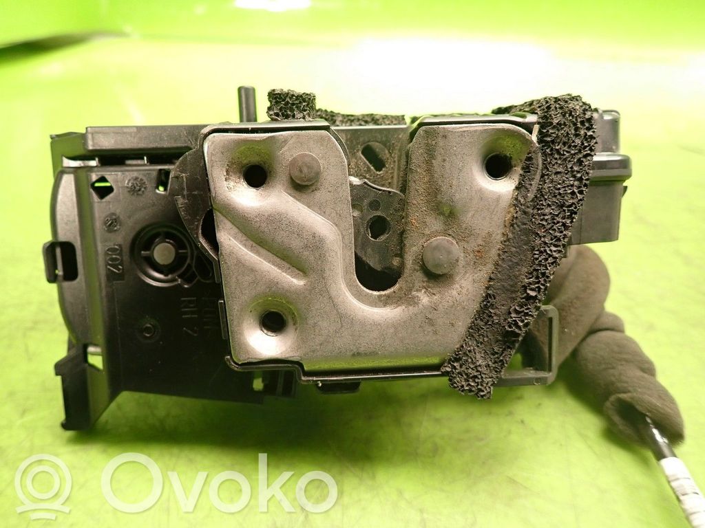 Renault Twingo III Takaoven lukko 