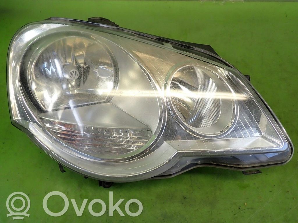 Volkswagen Polo Lampa przednia 