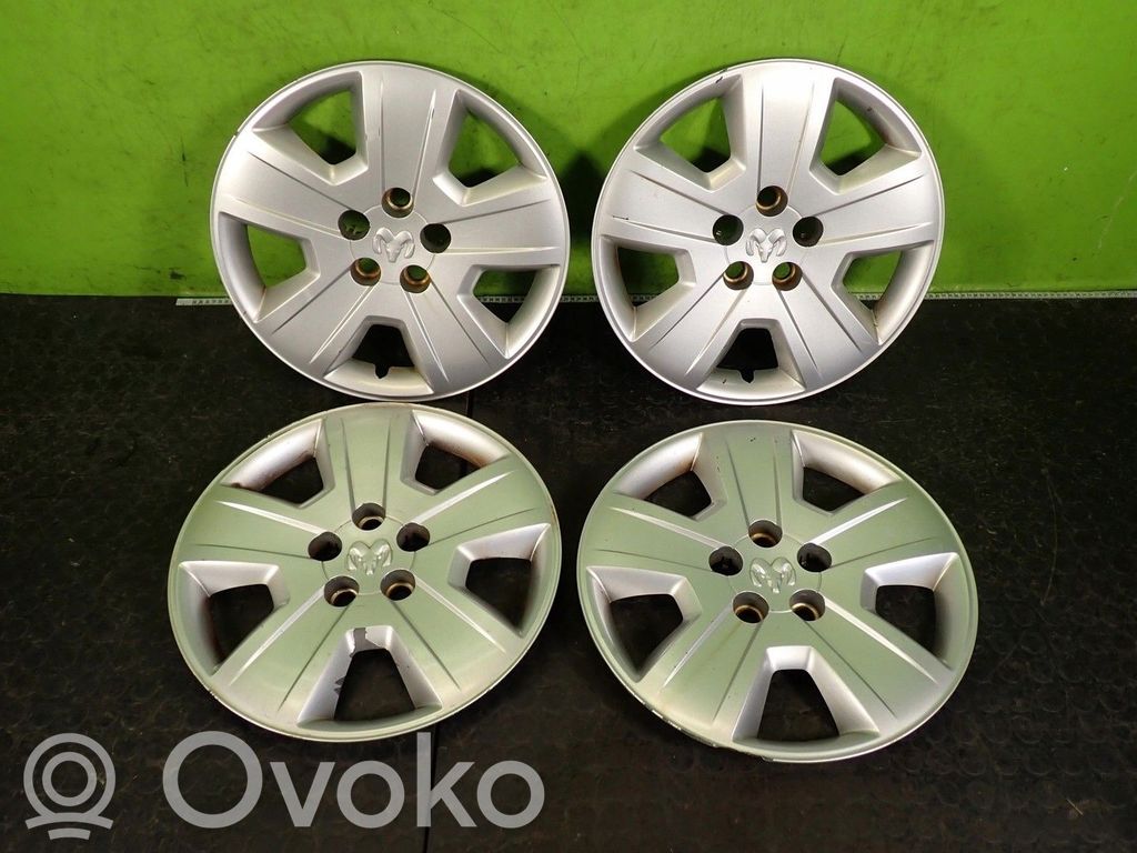 Dodge Caliber Embellecedor/tapacubos de rueda R15 