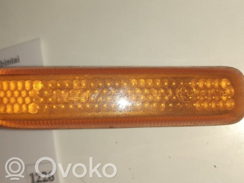 BMW 3 E46 Front fender indicator light 