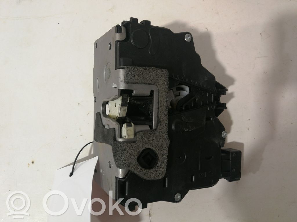 Opel Corsa D Front door lock 