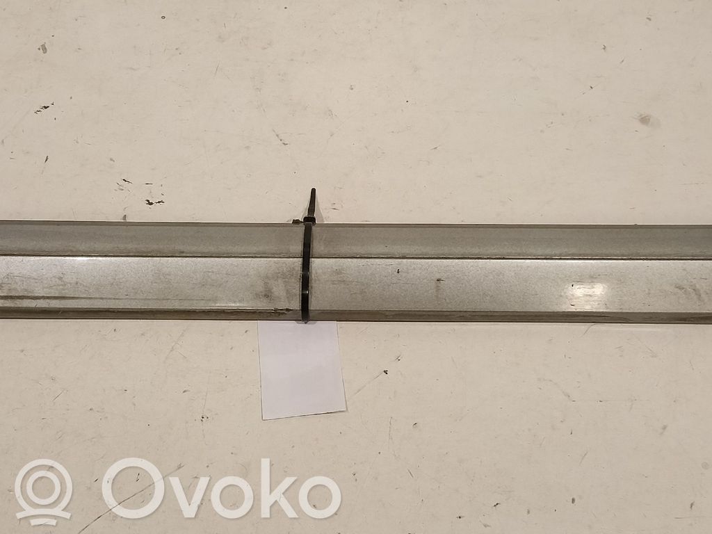 Volkswagen PASSAT B8 Listwa drzwi tylnych 
