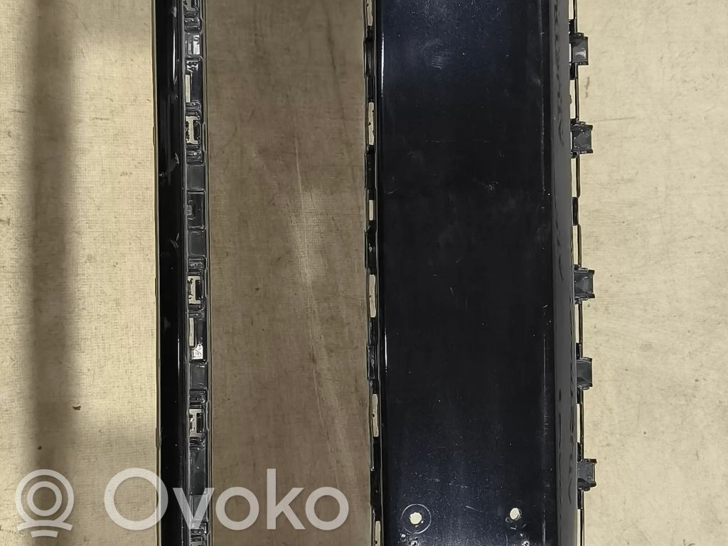 Volkswagen PASSAT B7 Parachoques delantero 