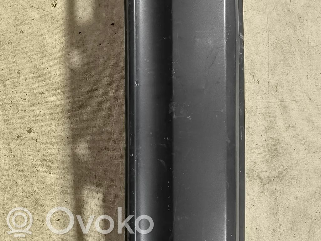 Honda CR-V Moldura inferior del parachoques trasero 