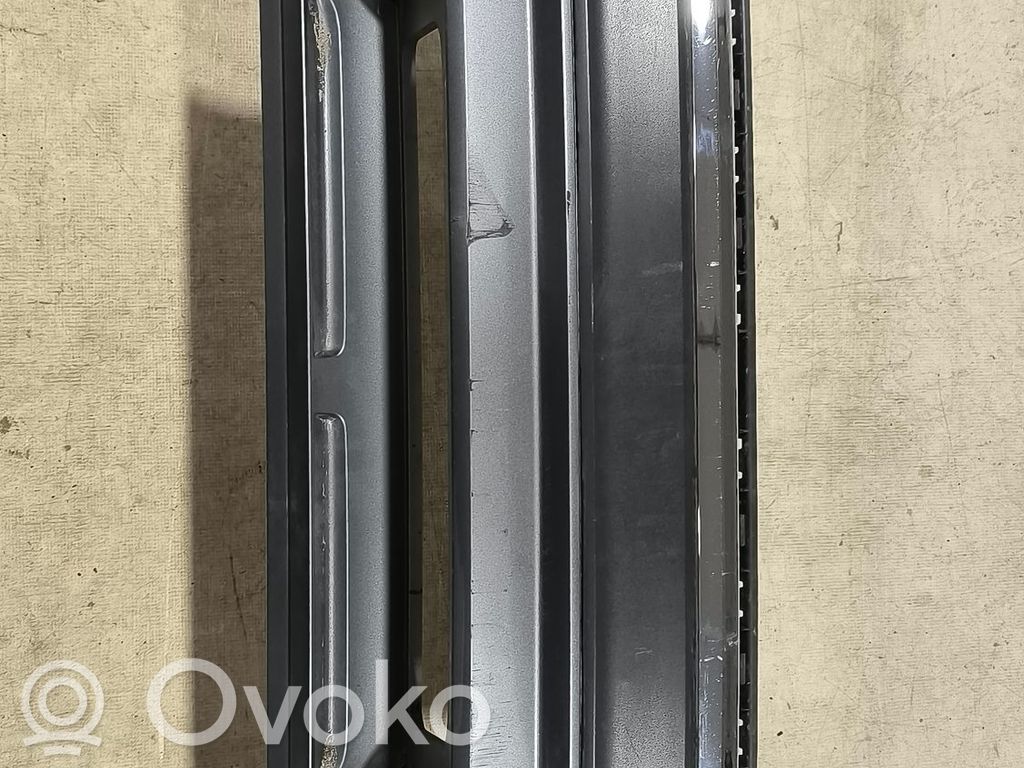 Volkswagen Tiguan Moldura inferior del parachoques trasero 