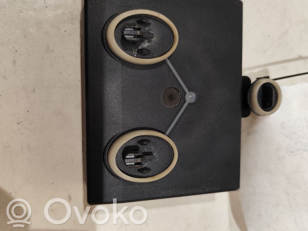 Audi A3 S3 8V Door control unit/module 