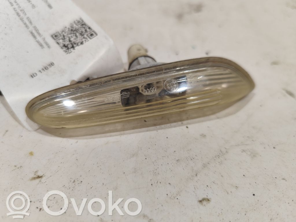 Etupuskurin suuntavilkku   4185L