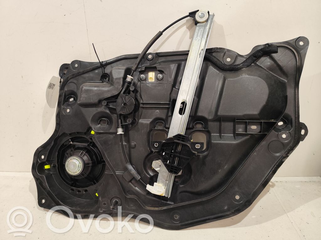 Mazda CX-3 Elektryczny podnośnik szyby drzwi tylnych 
