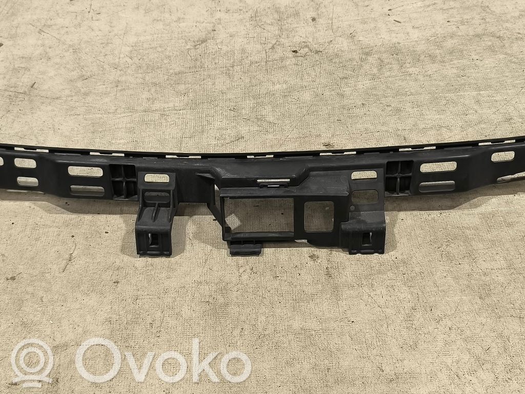 Mercedes-Benz E W212 Soporte de montaje del parachoques trasero 