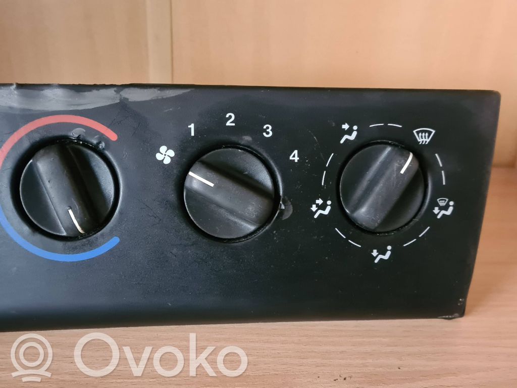 Opel Vectra B Climate control unit 