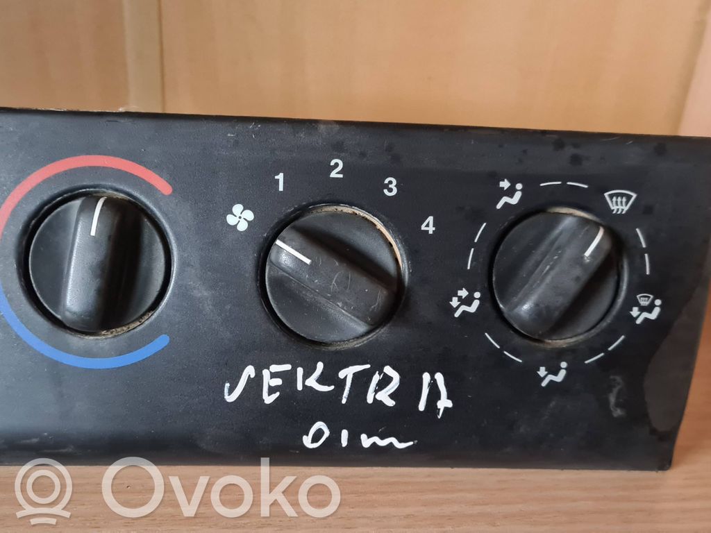 Opel Vectra B Climate control unit 
