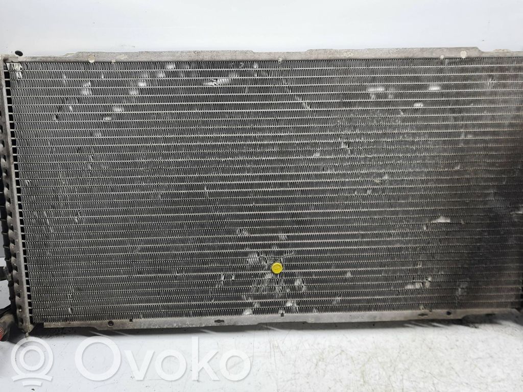 BMW 5 E39 Coolant radiator 