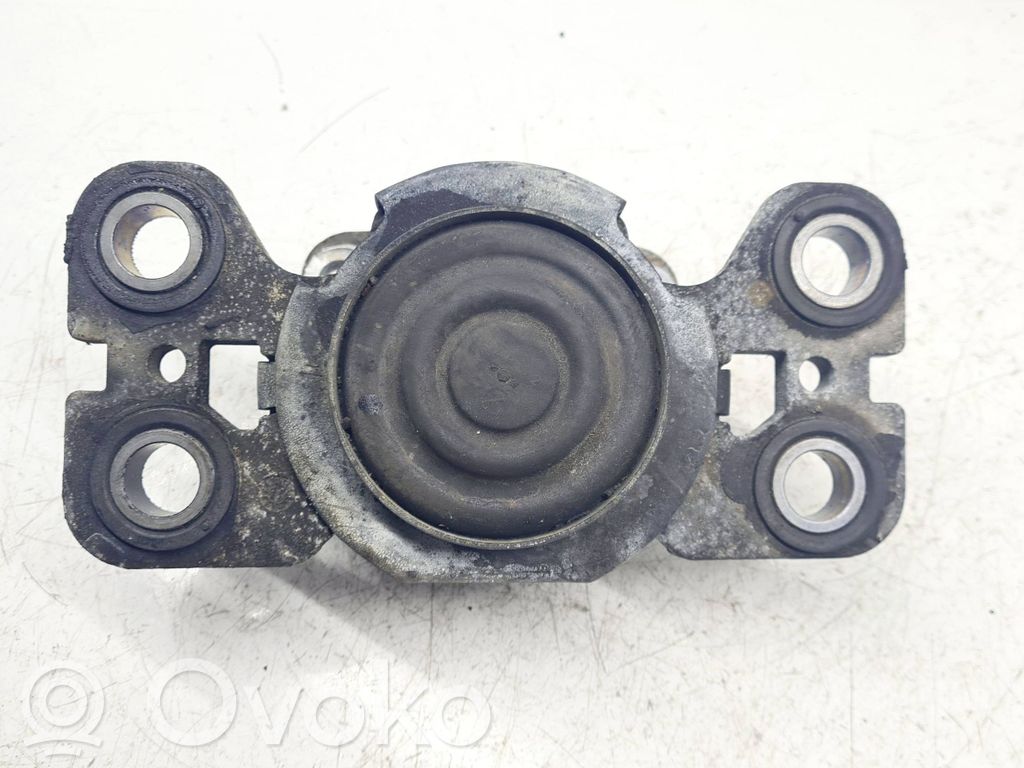 Engine mount bracket